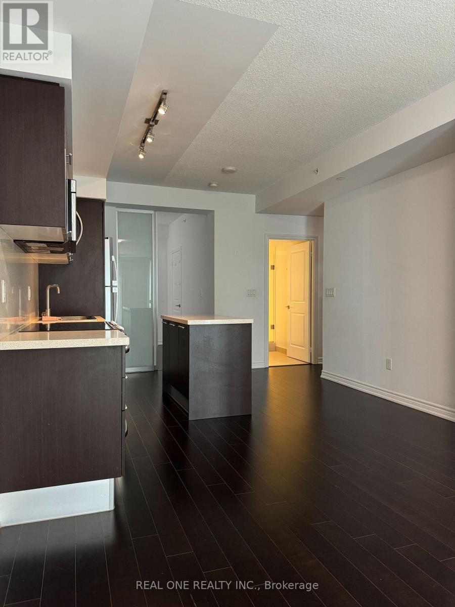 4208 - 386 Yonge Street, Toronto, ON - Indoor Photo Showing Kitchen
