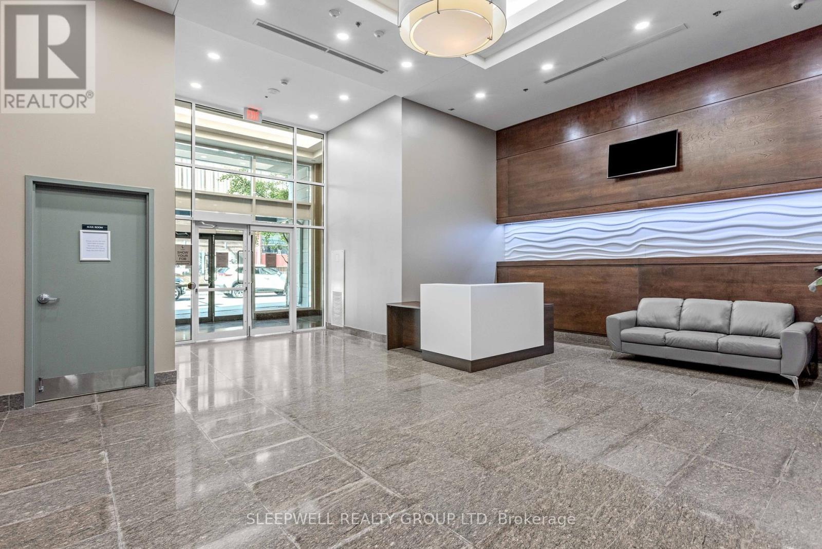 1212 - 238 Besserer Street, Ottawa, ON - Indoor Photo Showing Other Room