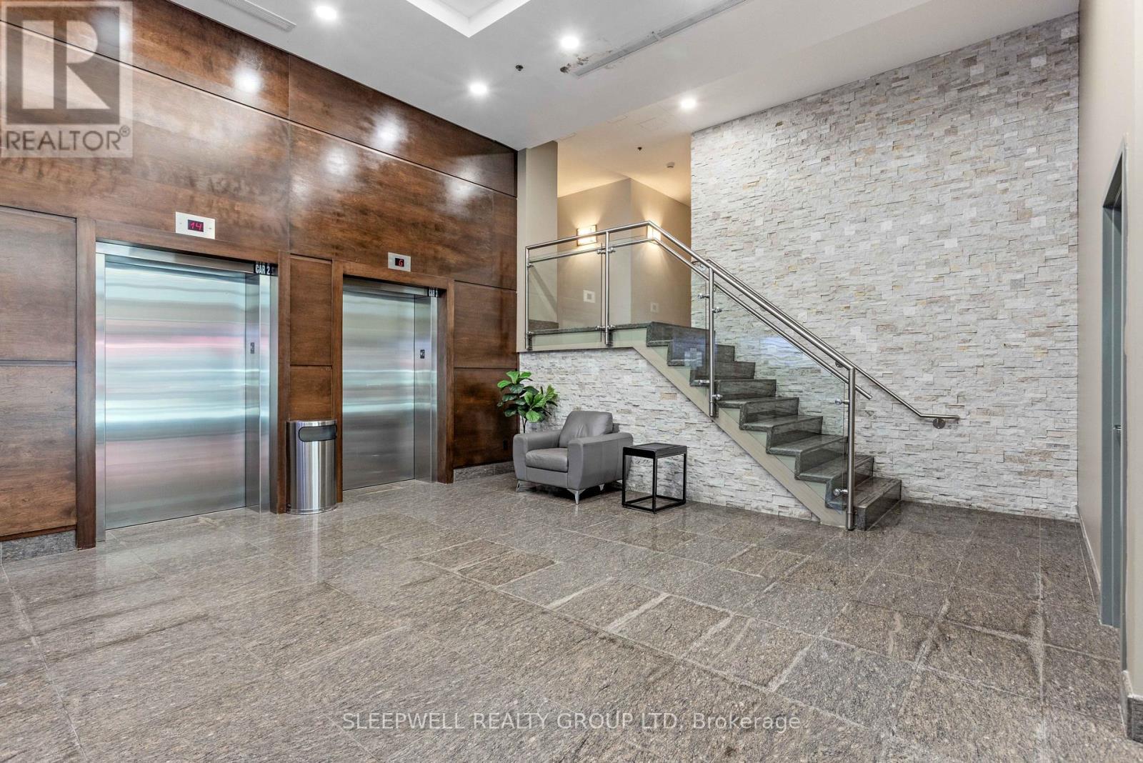 1212 - 238 Besserer Street, Ottawa, ON - Indoor Photo Showing Other Room