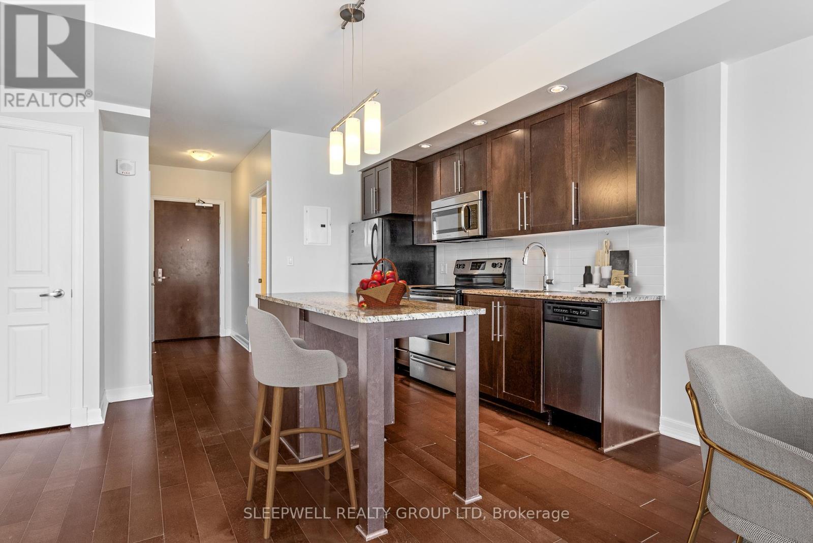 1212 - 238 Besserer Street, Ottawa, ON - Indoor Photo Showing Kitchen