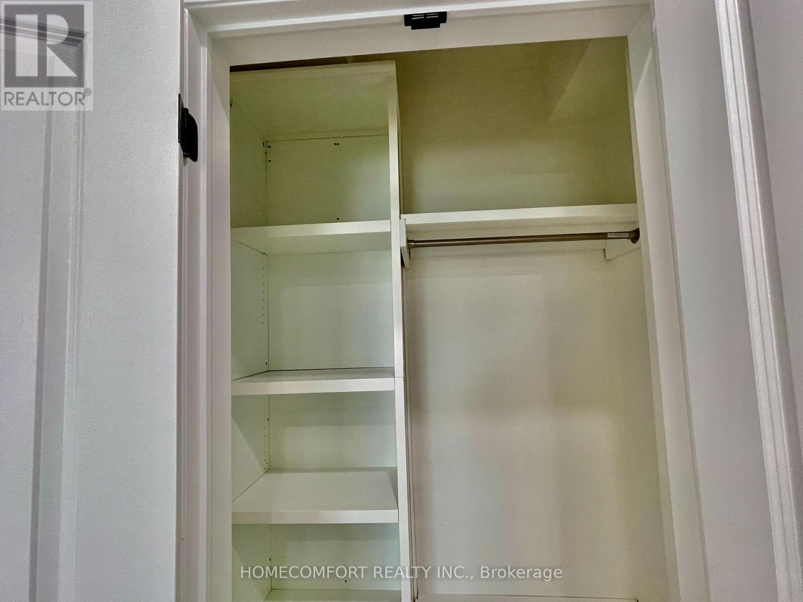 Upper - 20 St Clair Gardens, Toronto, ON - Indoor