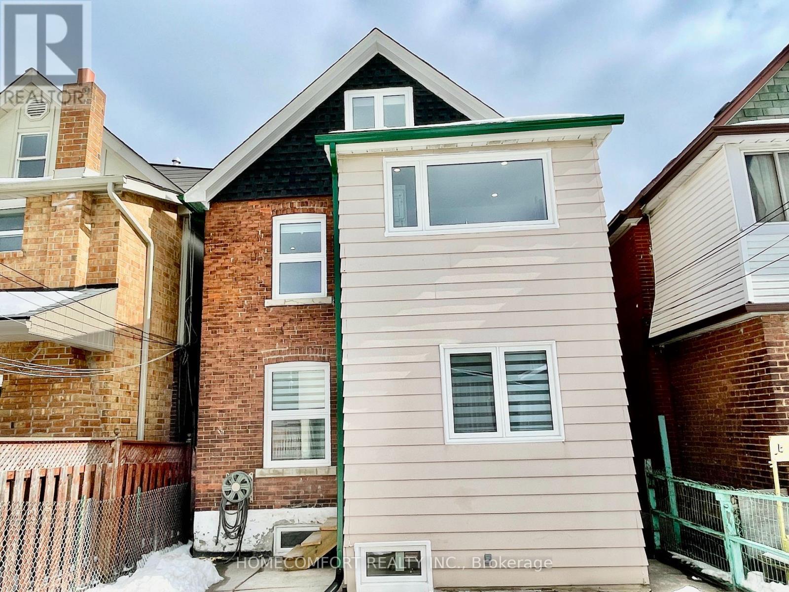 Upper - 20 St Clair Gardens, Toronto, ON - Outdoor With Exterior