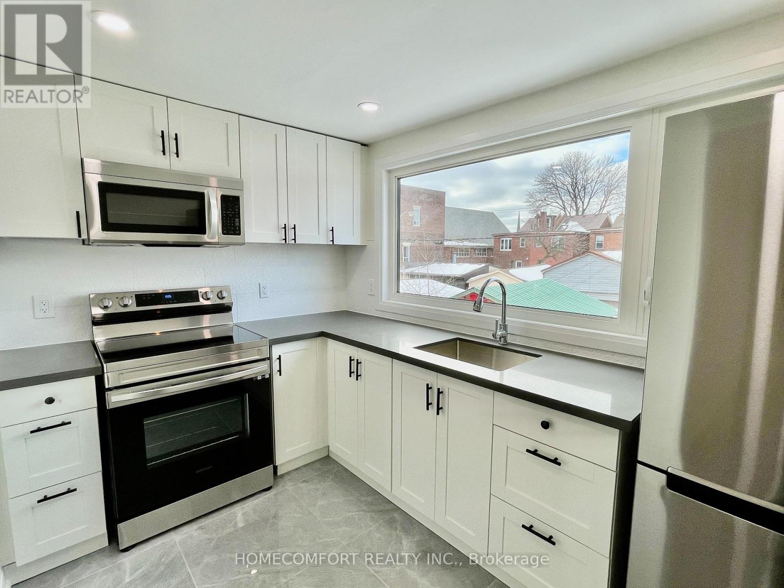 Upper - 20 St Clair Gardens, Toronto, ON - Indoor Photo Showing Kitchen With Stainless Steel Kitchen