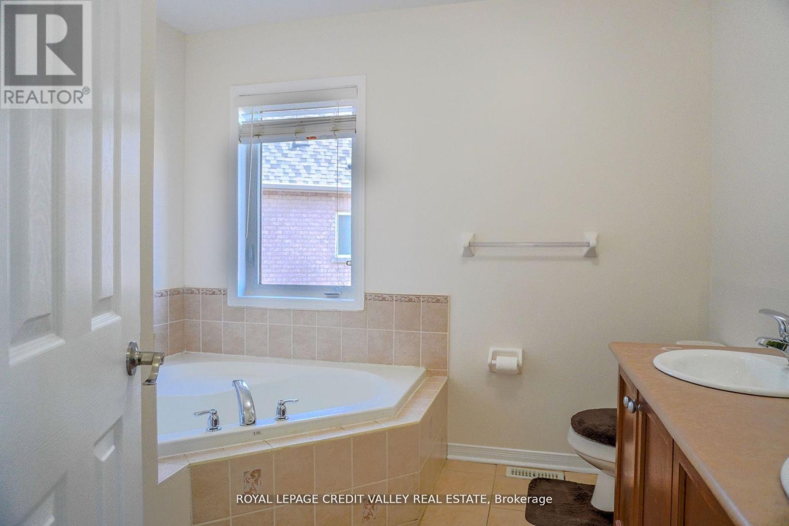 72 Kilrea Way, Brampton, ON - Indoor Photo Showing Bathroom