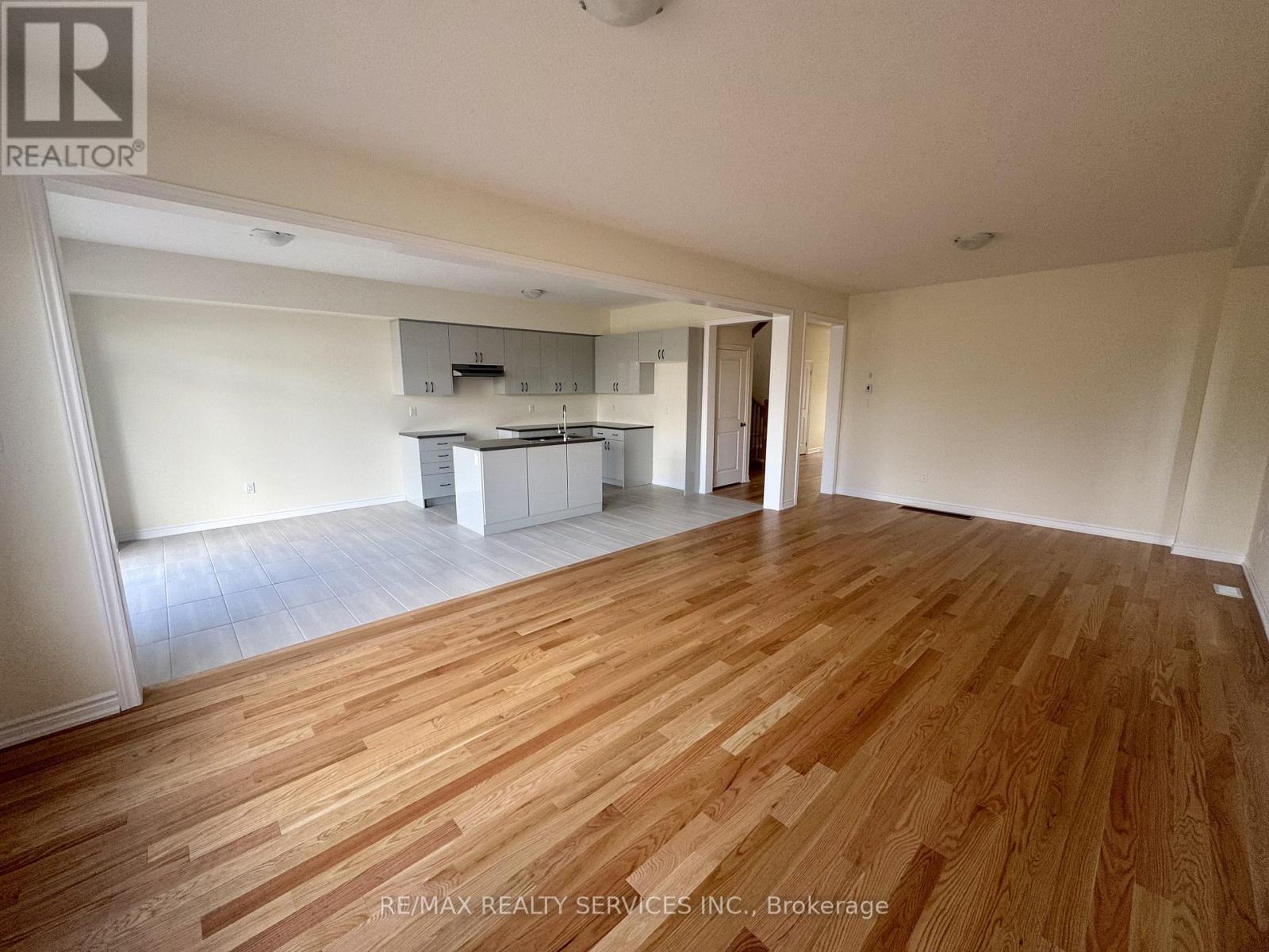 4 Gilham Way, Brant, ON - Indoor Photo Showing Other Room