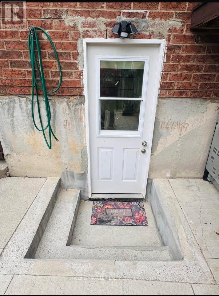 17 Portrush Trail, Brampton, ON - Outdoor With Exterior