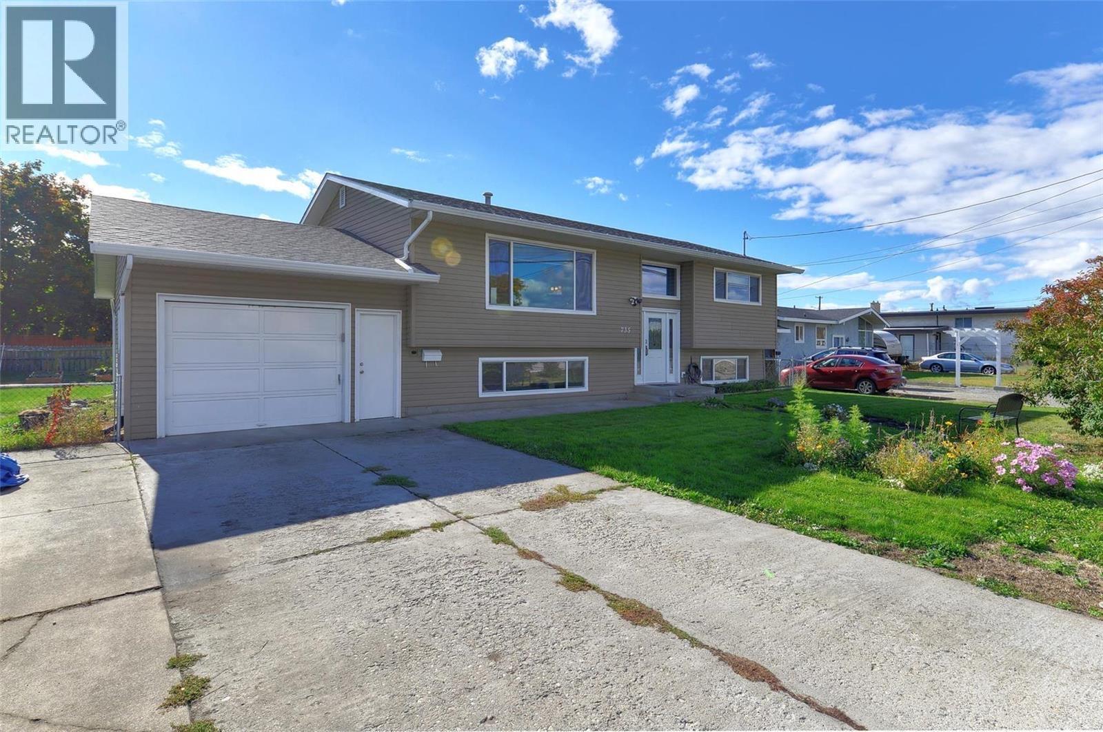 735 Belgo Road, Kelowna, BC - Outdoor