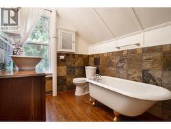 Second floor Bathroom -