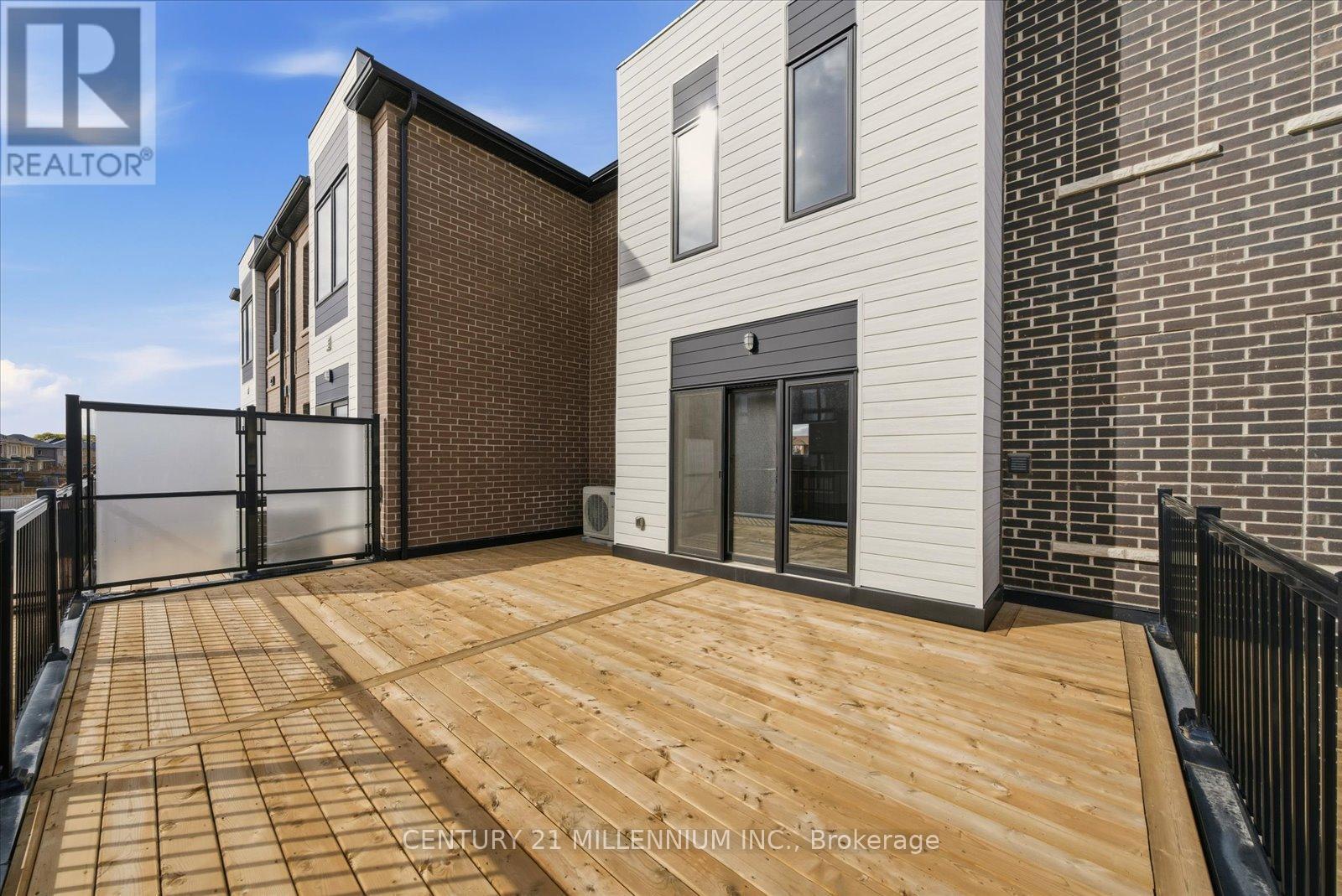 2 - 62 Kenesky Drive, Hamilton, ON - Outdoor With Exterior