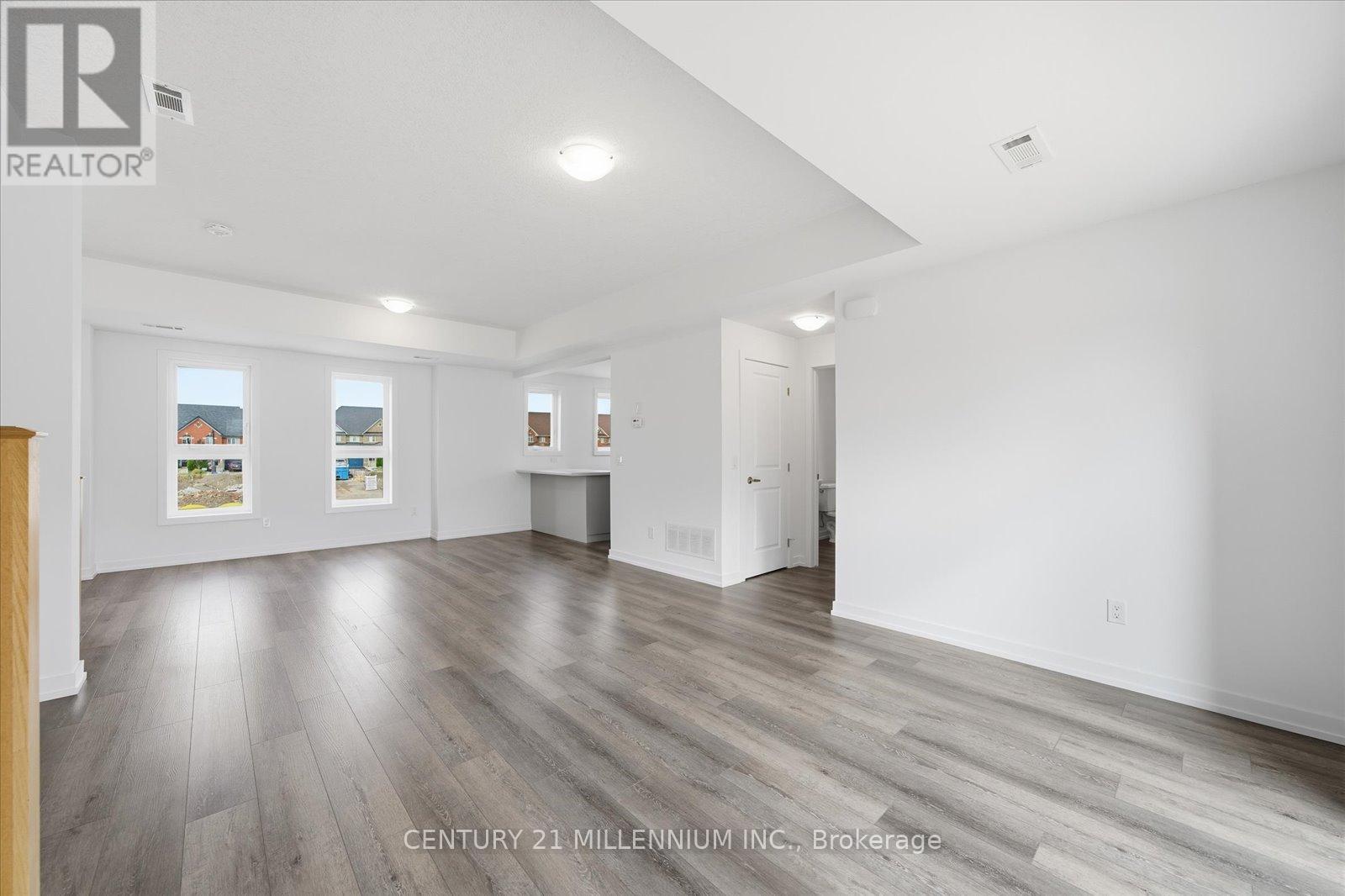 2 - 62 Kenesky Drive, Hamilton, ON - Indoor