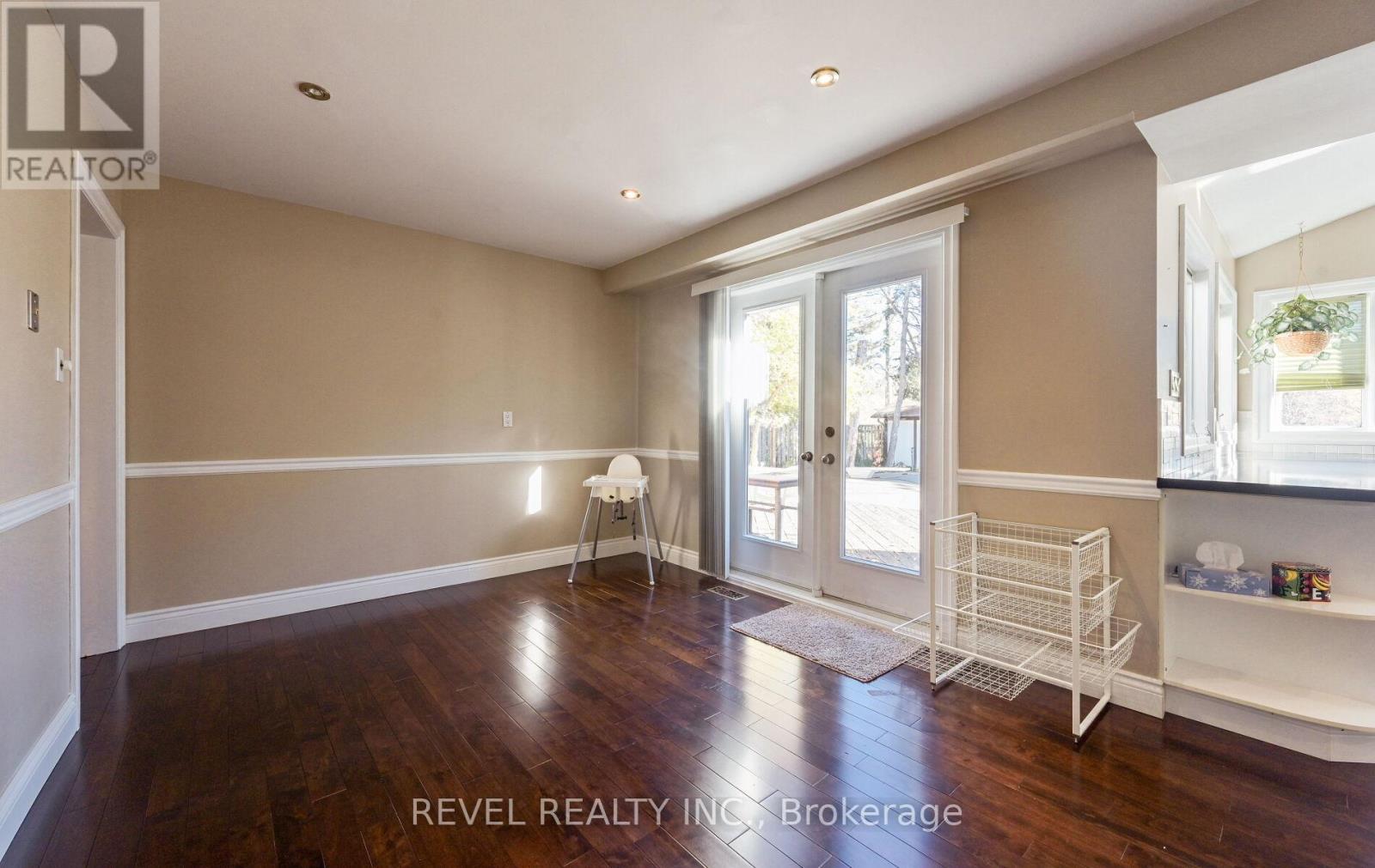1034 Fredonia Drive, Mississauga, ON - Indoor Photo Showing Other Room