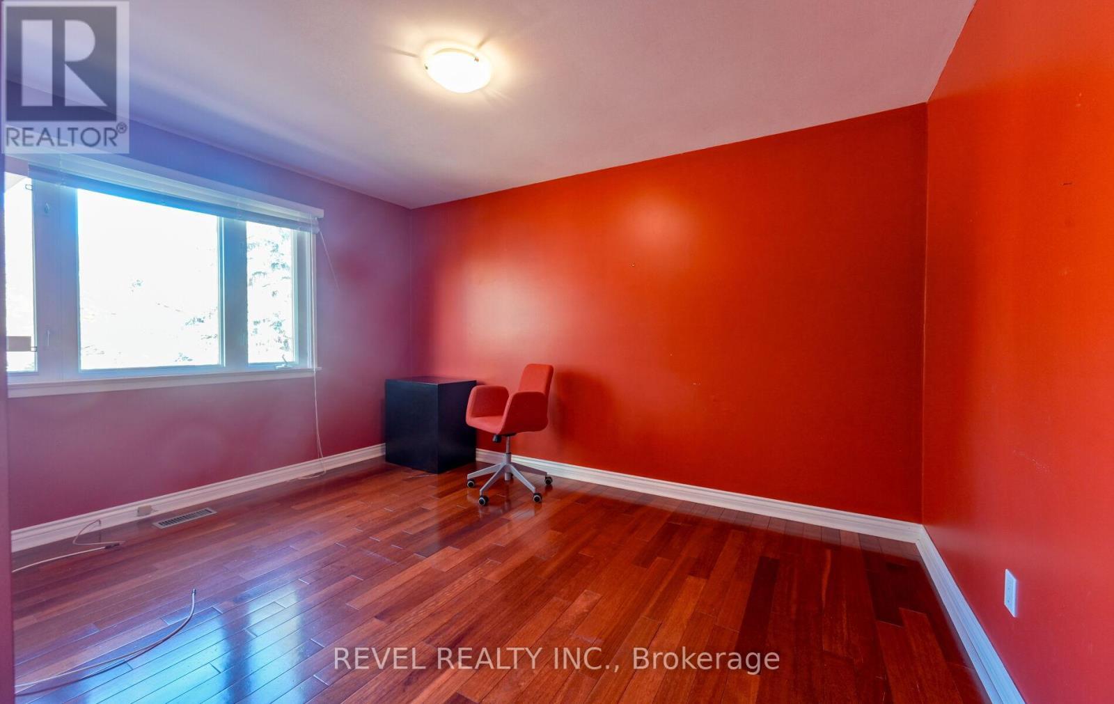 1034 Fredonia Drive, Mississauga, ON - Indoor Photo Showing Other Room