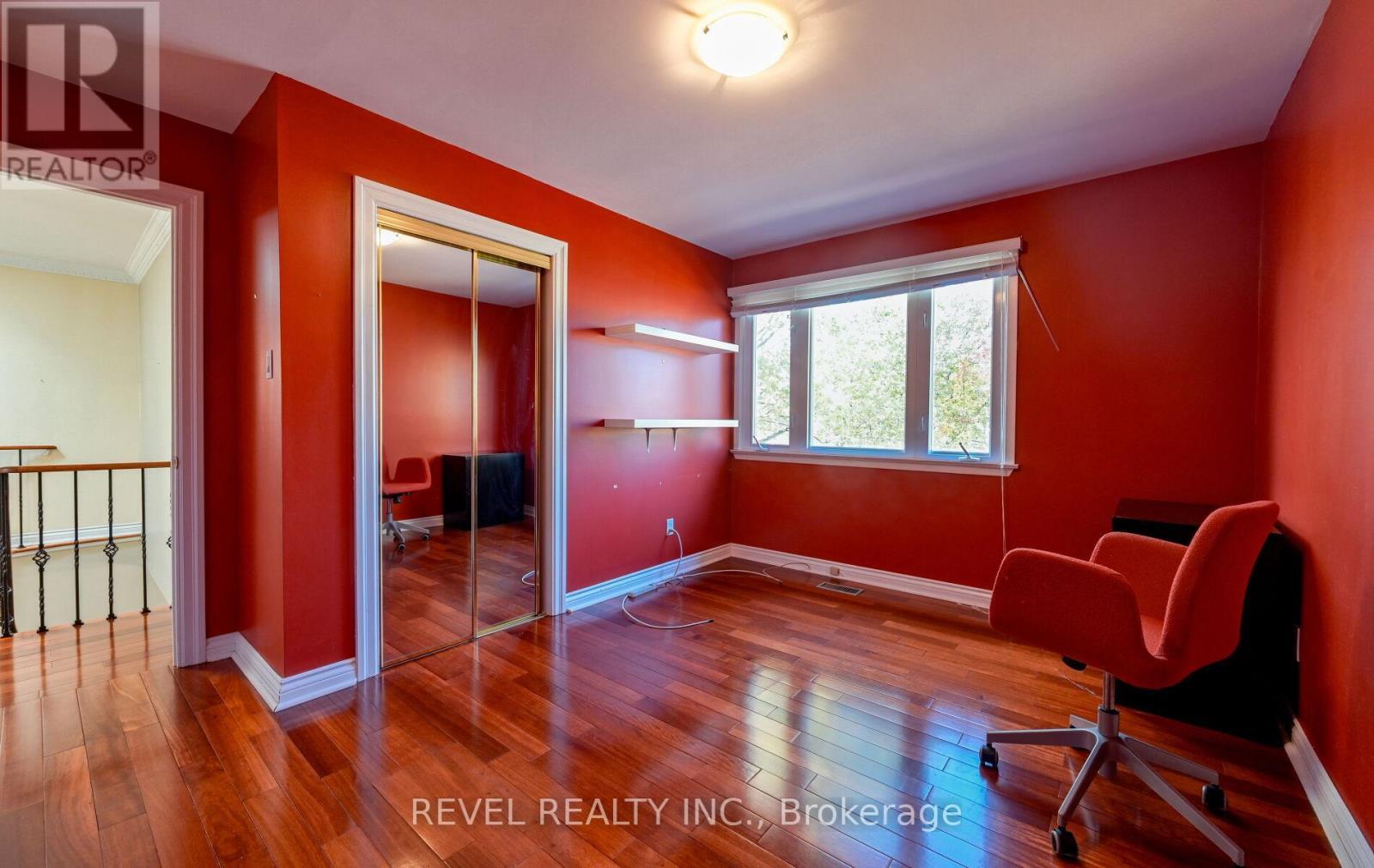 1034 Fredonia Drive, Mississauga, ON - Indoor Photo Showing Other Room