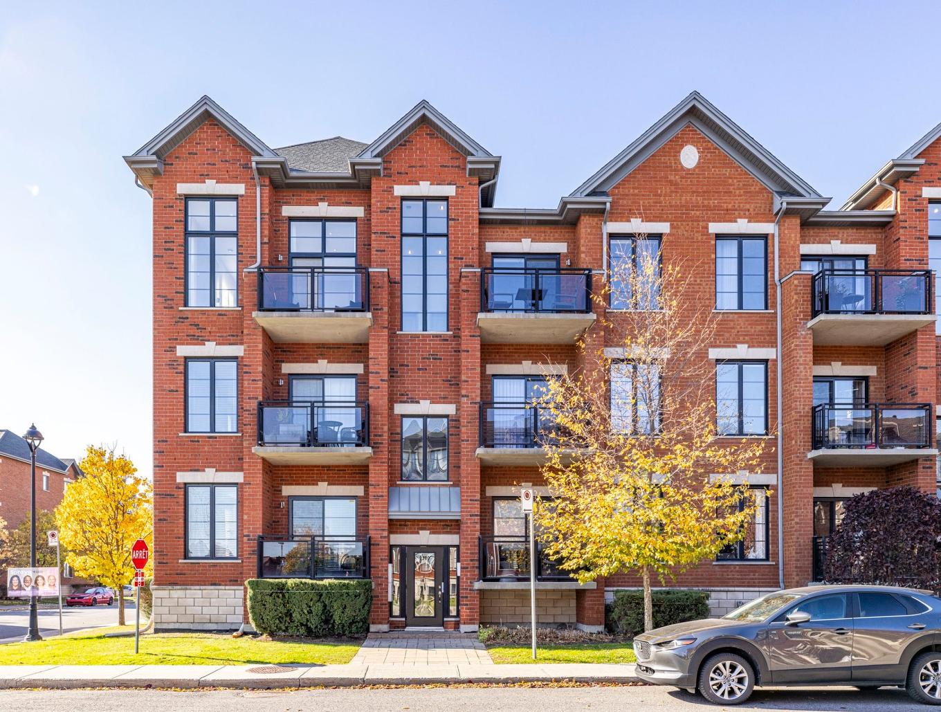Façade - 301-2300 Rue Modigliani, Montréal (Saint-Laurent), QC - Outdoor With Facade