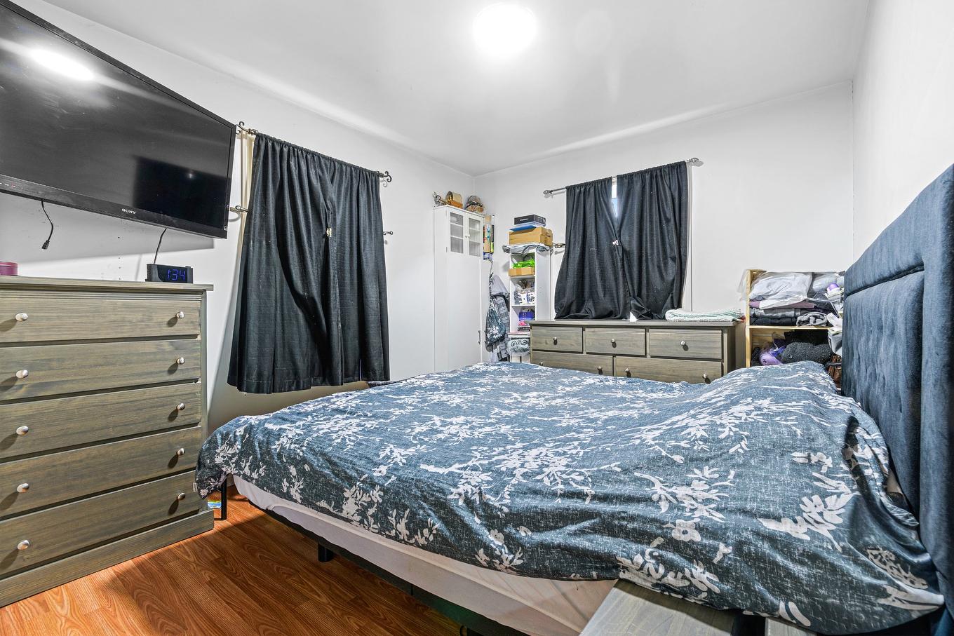 Chambre à coucher - 228 Ch. De La Carrière, Brownsburg-Chatham, QC - Indoor Photo Showing Bedroom