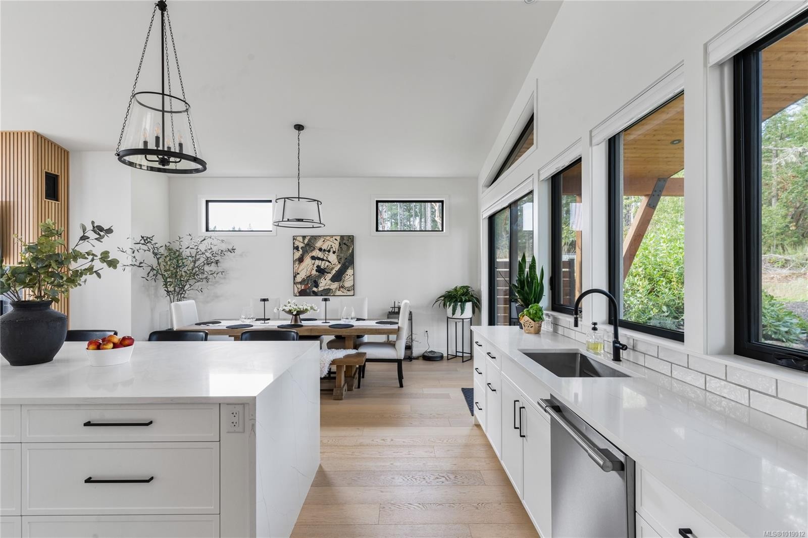 640 Medalist Ave, Colwood, BC