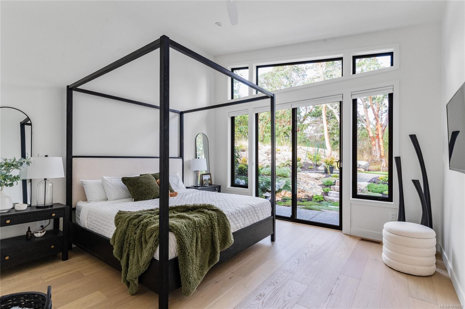 640 Medalist Ave, Colwood, BC