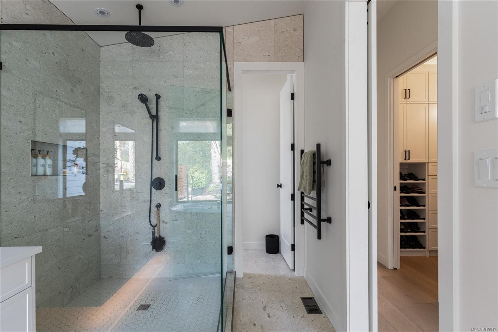 640 Medalist Ave, Colwood, BC