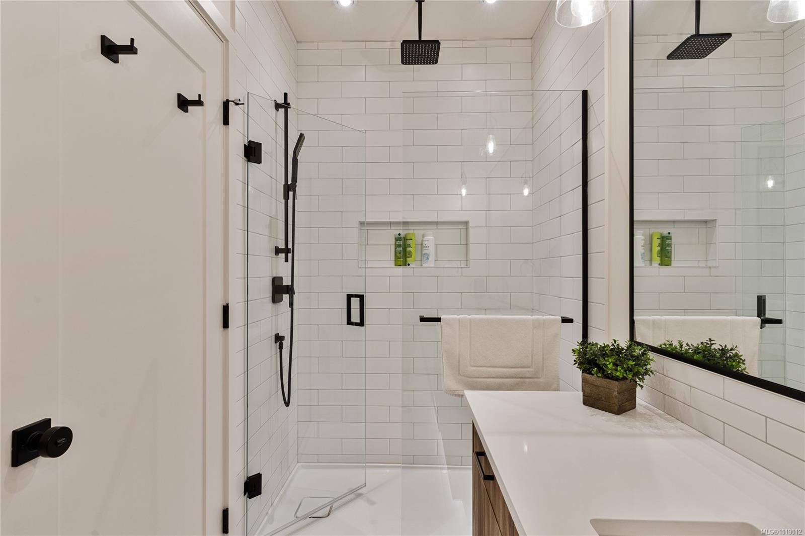 640 Medalist Ave, Colwood, BC