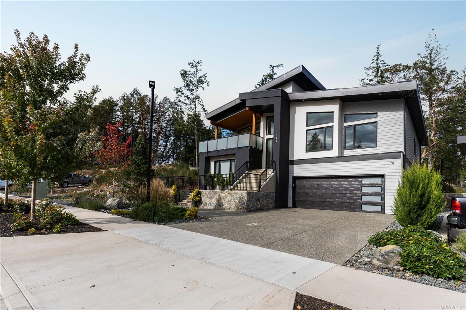 640 Medalist Ave, Colwood, BC