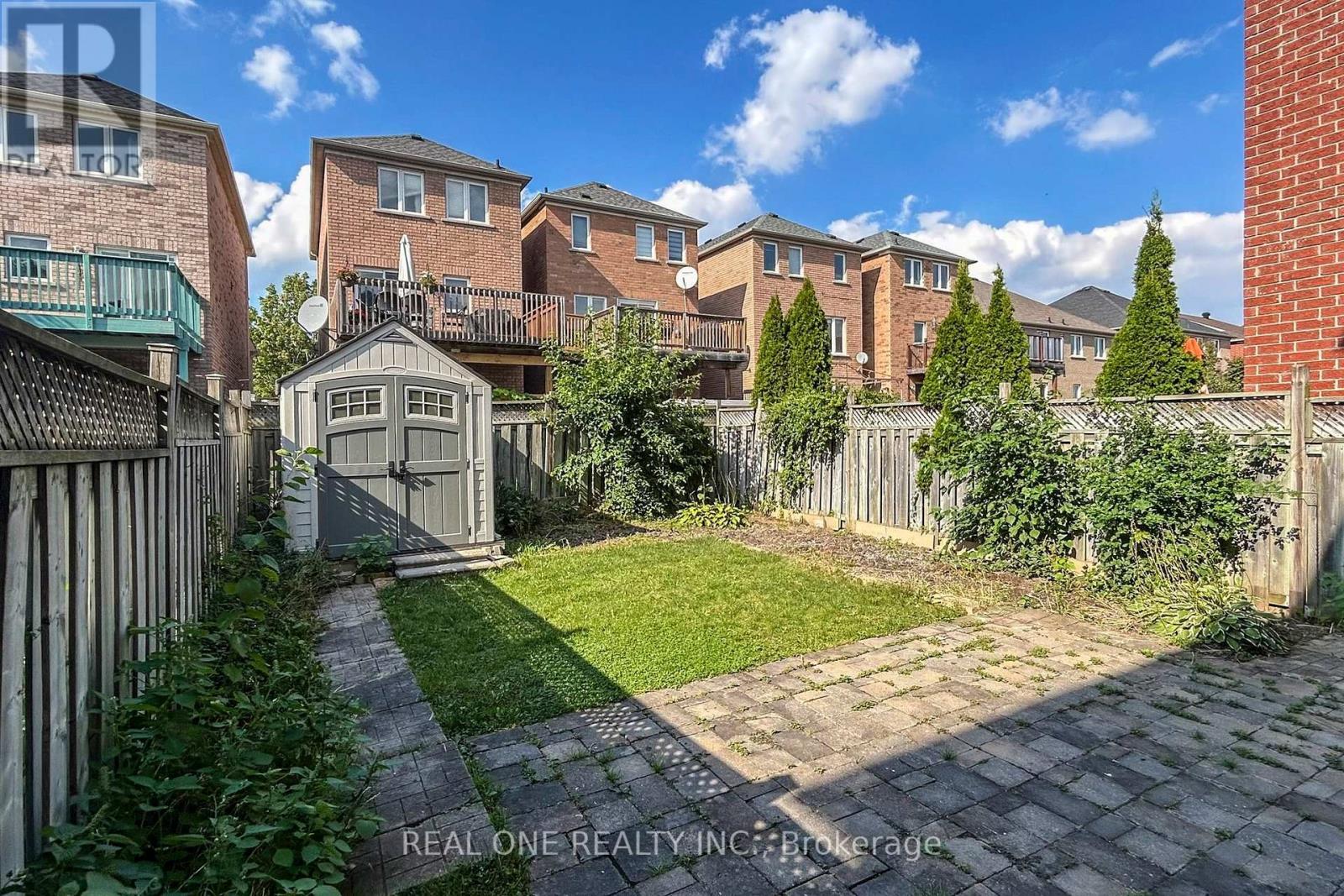 64 Sassafras Circle N, Vaughan, ON - Outdoor