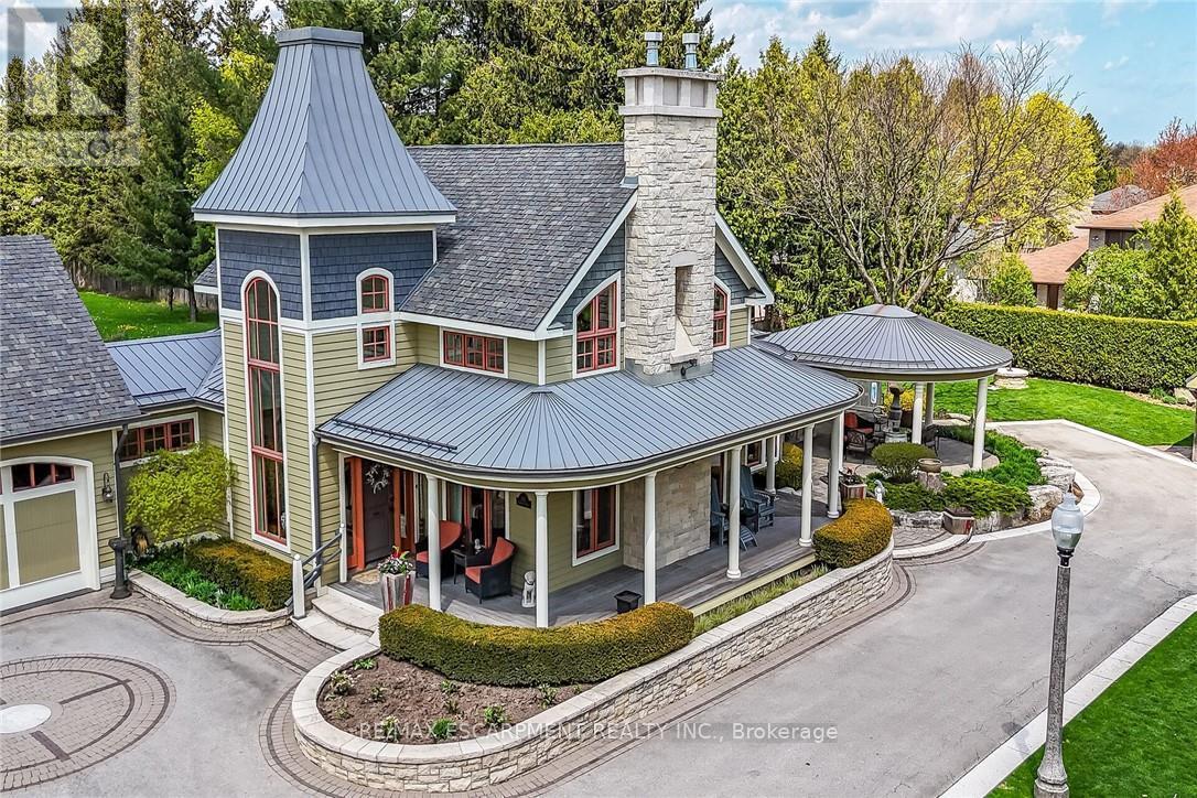 285 Hamilton Drive, Hamilton, ON - Outdoor