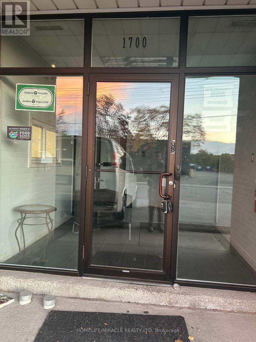 1700 Sismet Road, Mississauga, ON