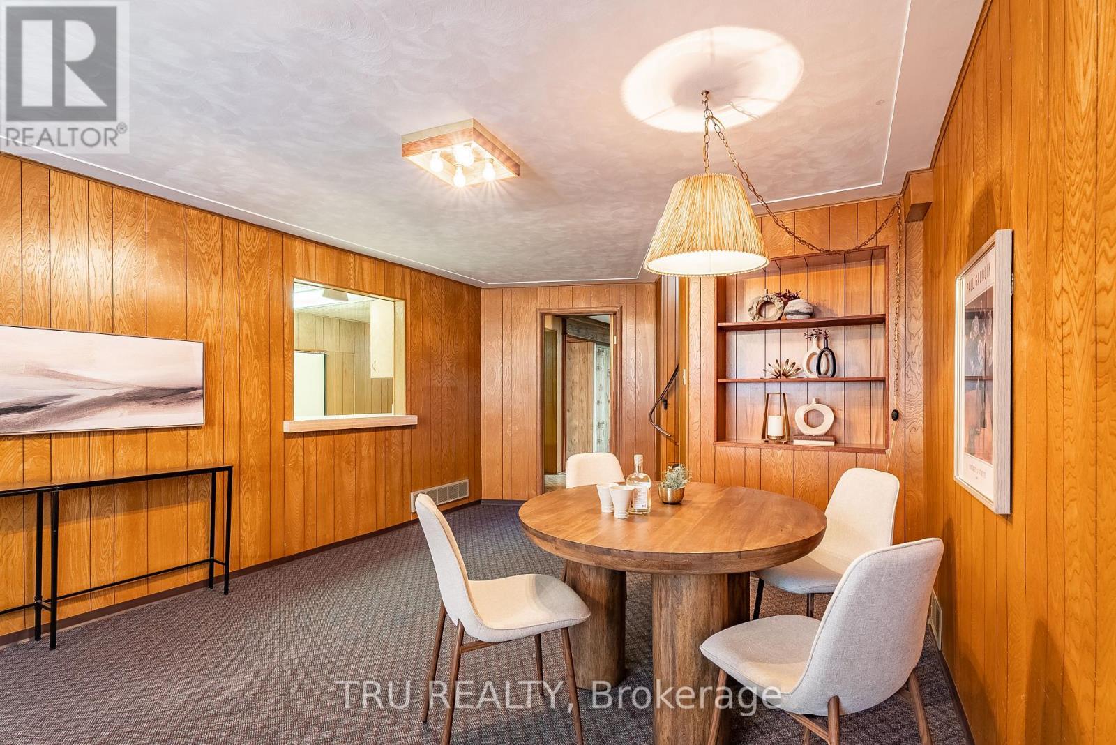 55 Amos Avenue, Waterloo, ON - Indoor Photo Showing Dining Room