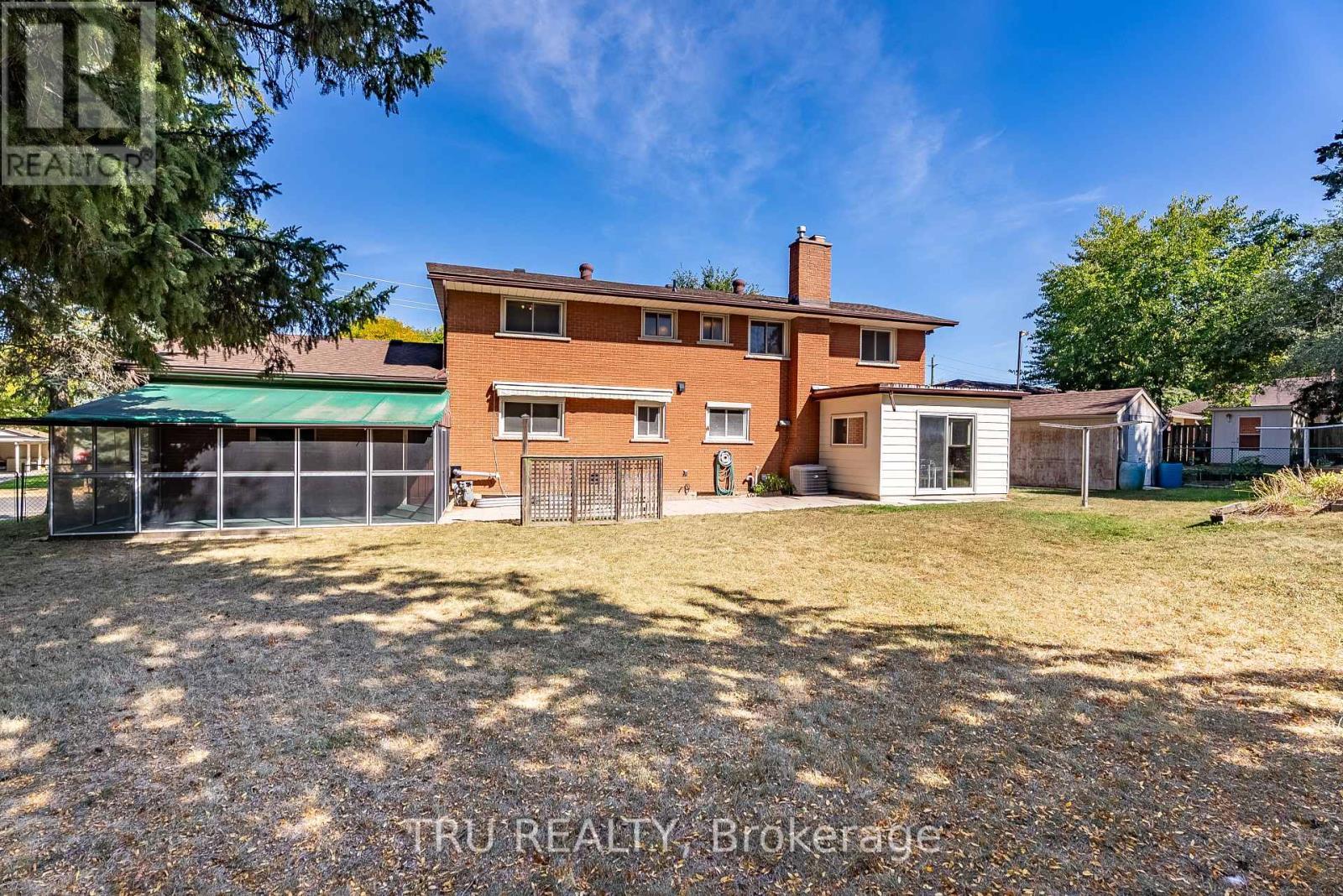 55 Amos Avenue, Waterloo, ON - Outdoor