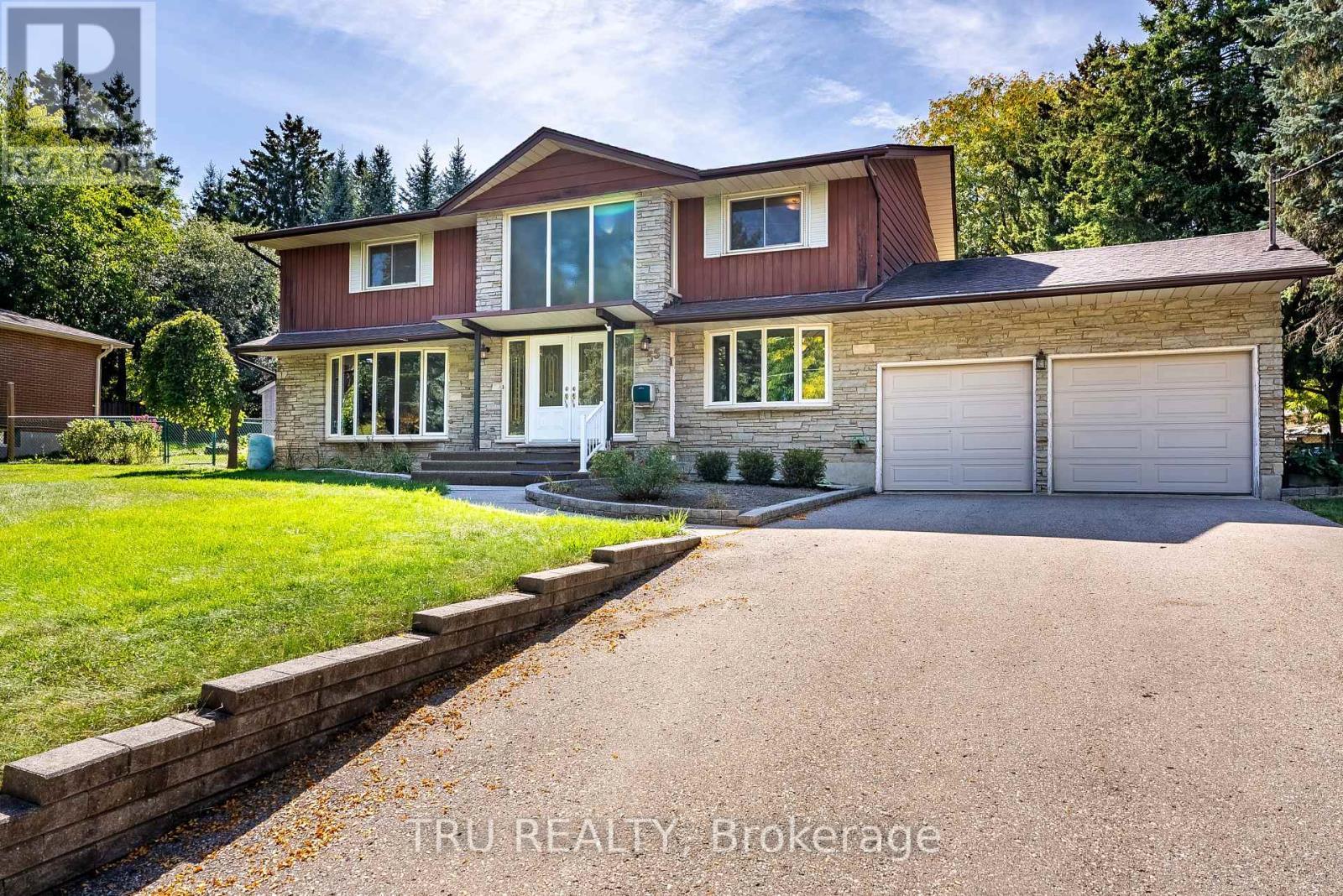 55 Amos Avenue, Waterloo, ON - Outdoor