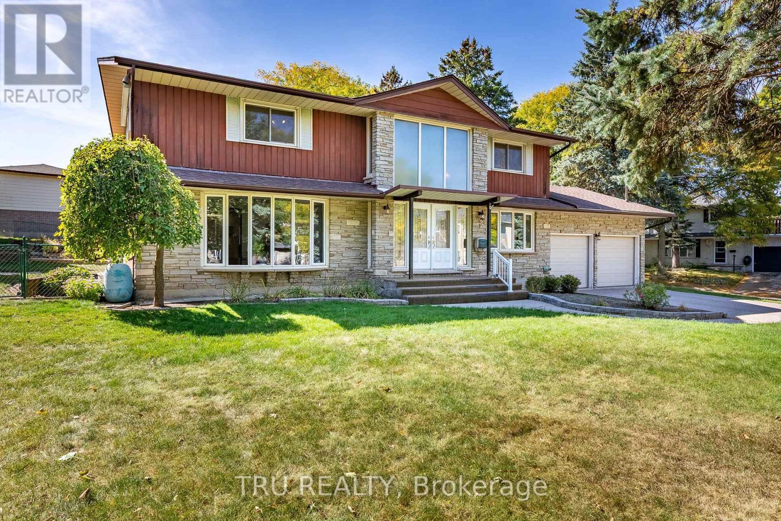 55 Amos Avenue, Waterloo, ON - Outdoor