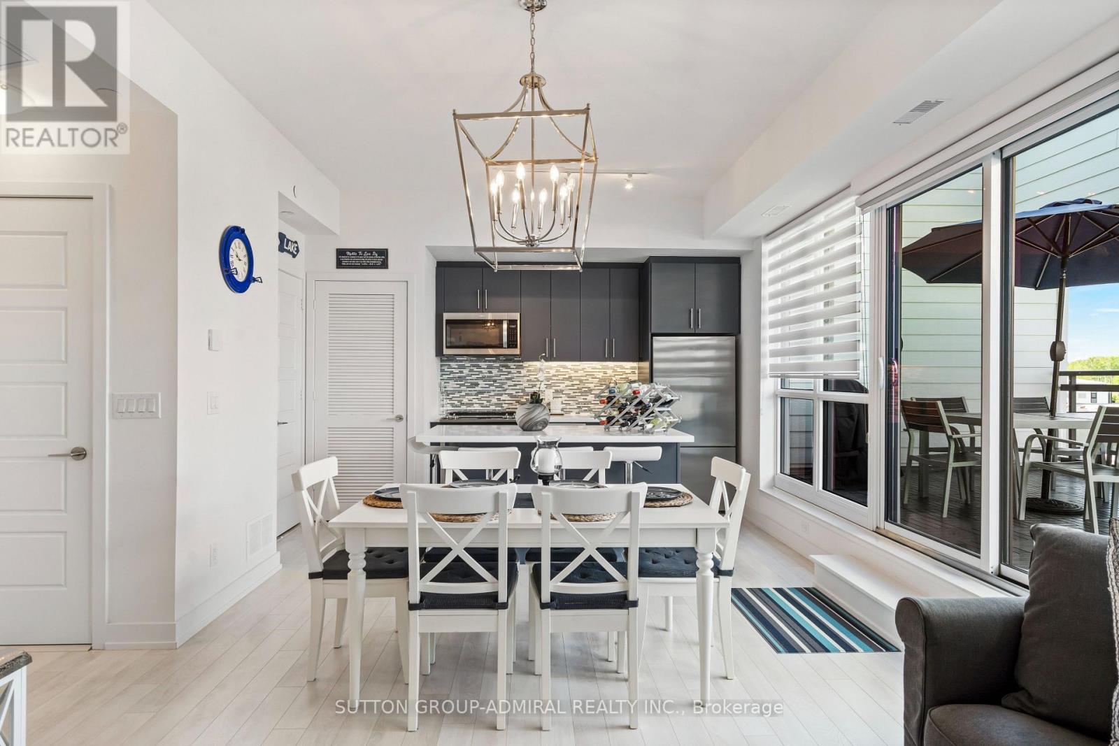 138 - 331 Broward Way, Innisfil, ON - Indoor Photo Showing Dining Room