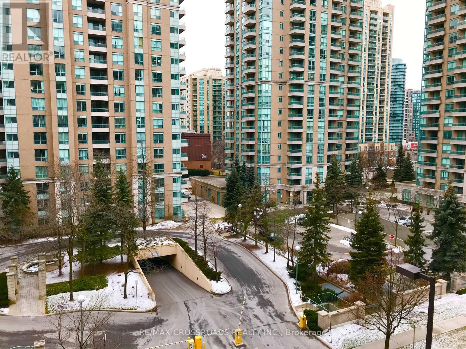 705 - 8 Pemberton Avenue, Toronto, ON - Outdoor With Facade