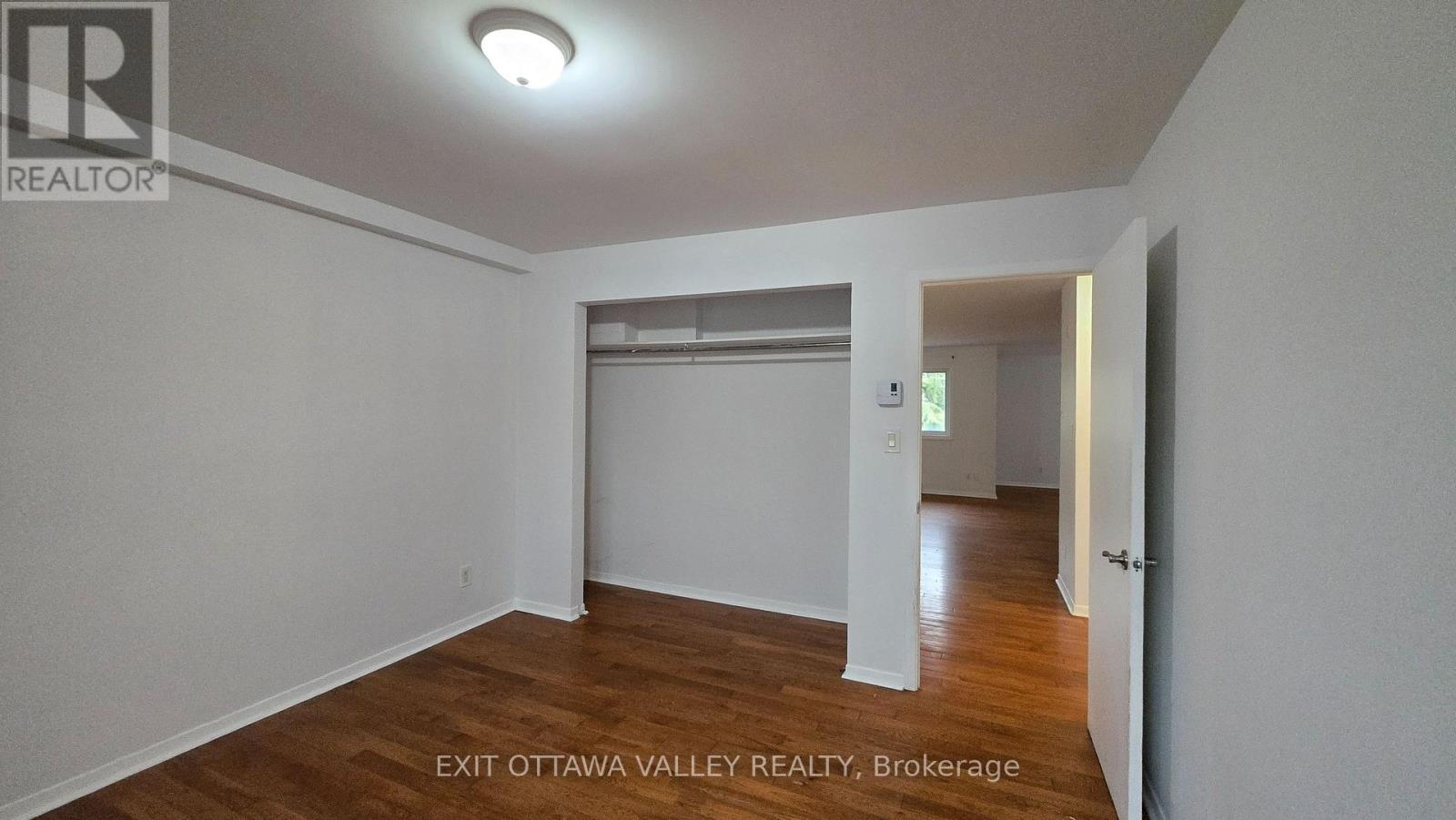 3 - 10 Charles Street, Arnprior, ON - Indoor Photo Showing Other Room