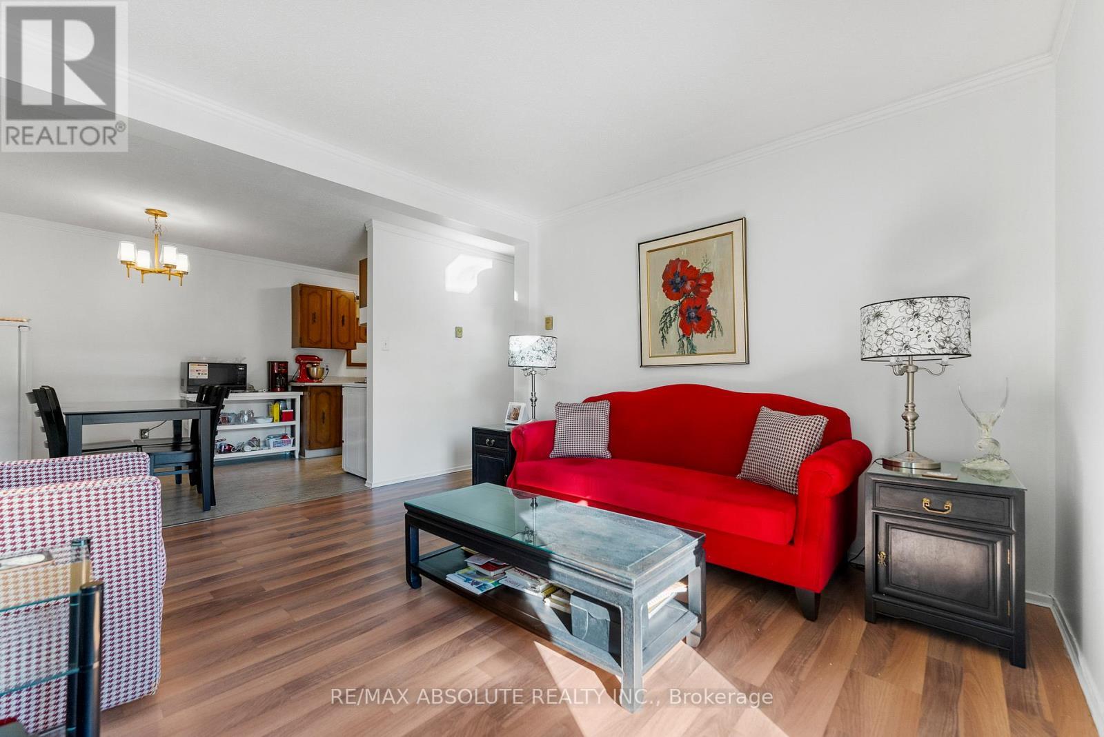 203 - 190 Elgin Street, Arnprior, ON - Indoor Photo Showing Living Room