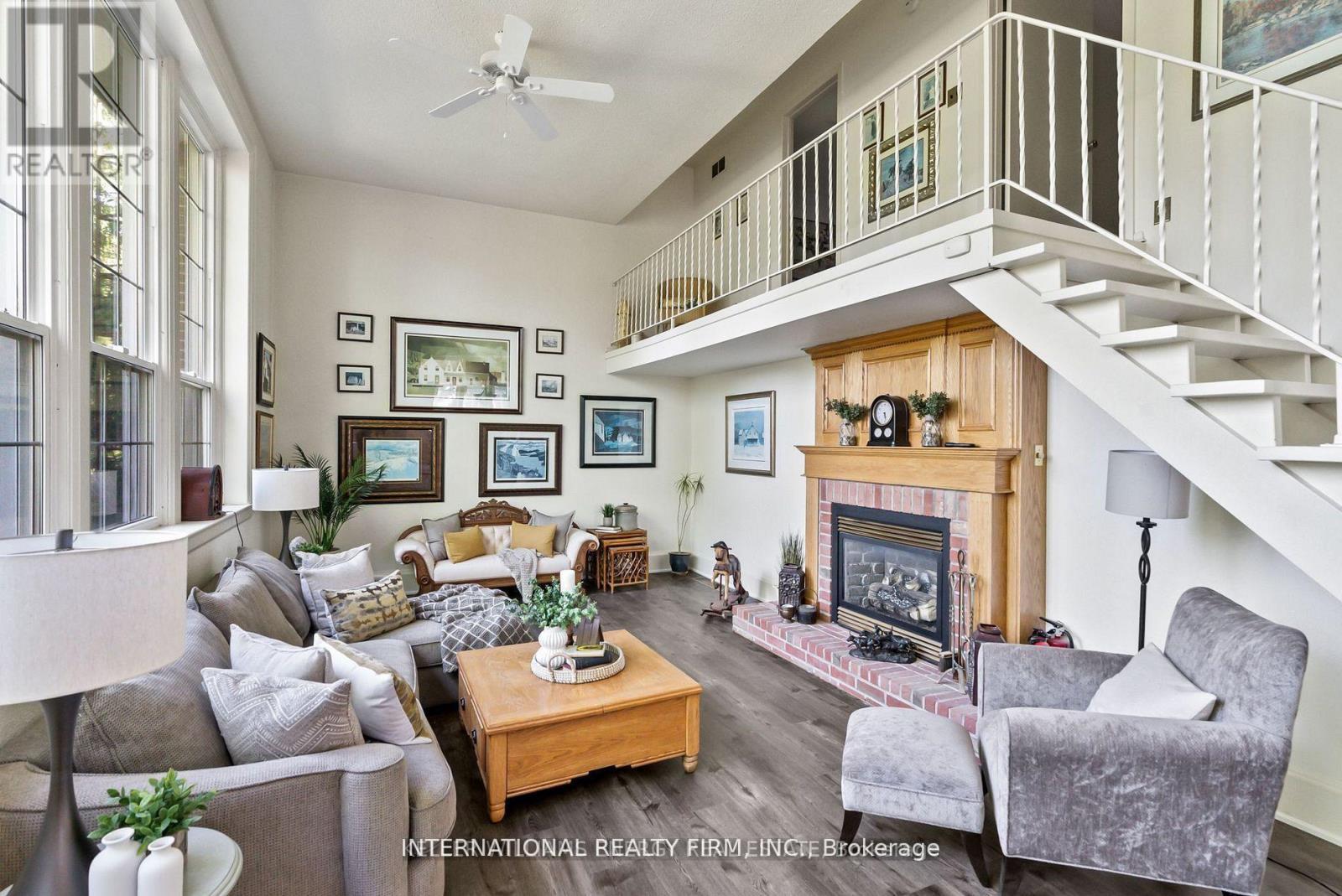 138 Columbus Road W, Oshawa, ON - Indoor Photo Showing Living Room With Fireplace