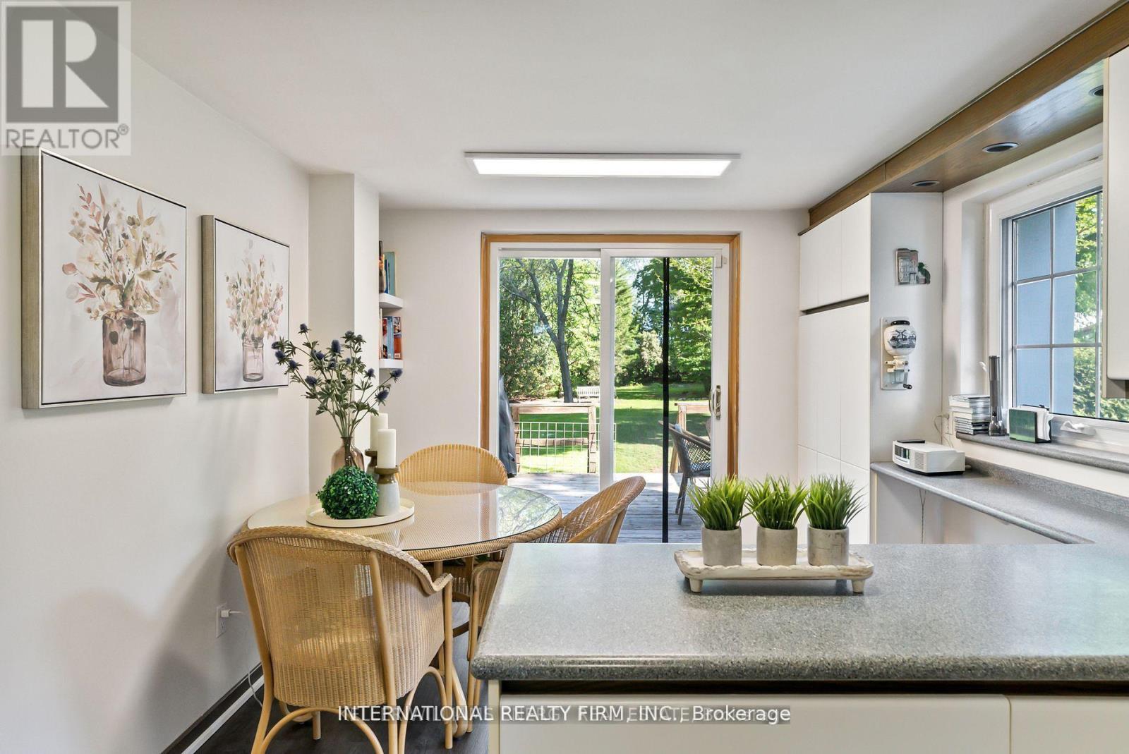 138 Columbus Road W, Oshawa, ON - Indoor Photo Showing Dining Room
