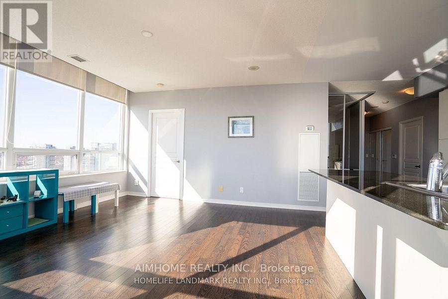 3202 - 2240 Lake Shore Boulevard, Toronto, ON - Indoor