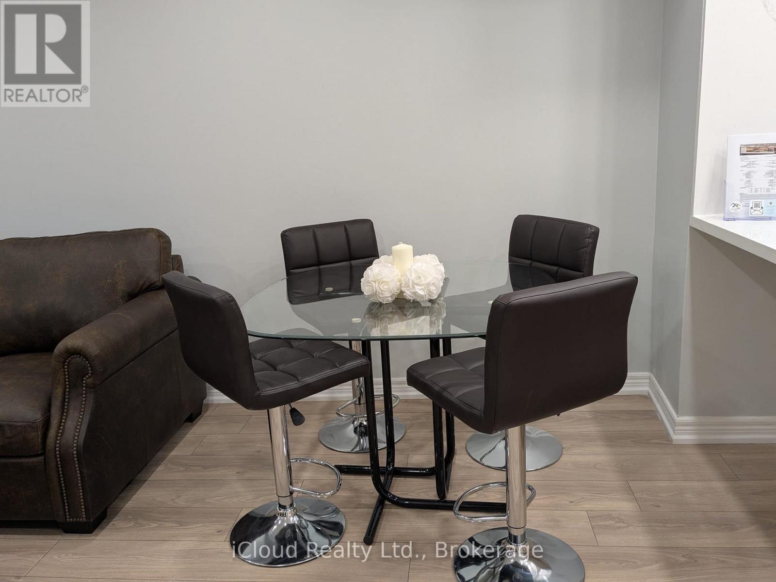 11 - 285 Antibes Drive, Toronto, ON - Indoor Photo Showing Office