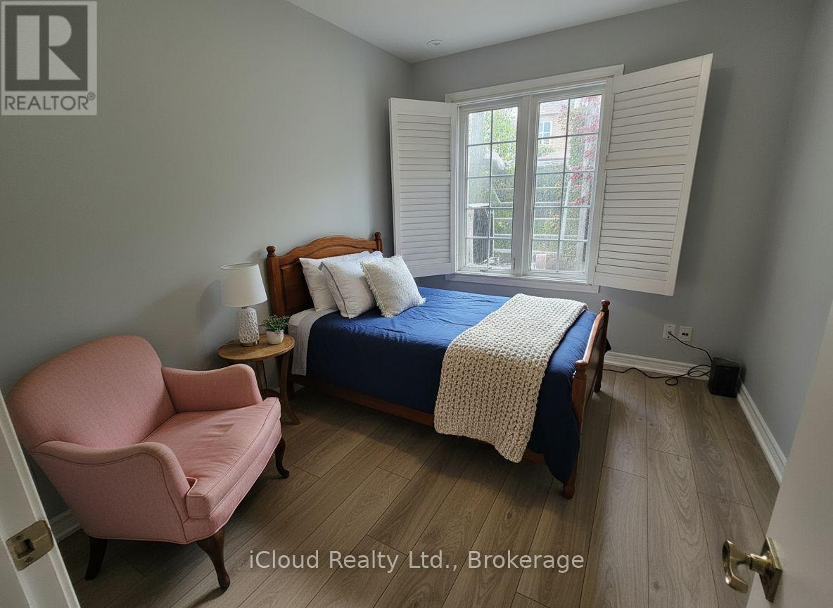 1st Bedroom-Main Floor - 11 - 285 Antibes Drive, Toronto, ON - Indoor Photo Showing Bedroom