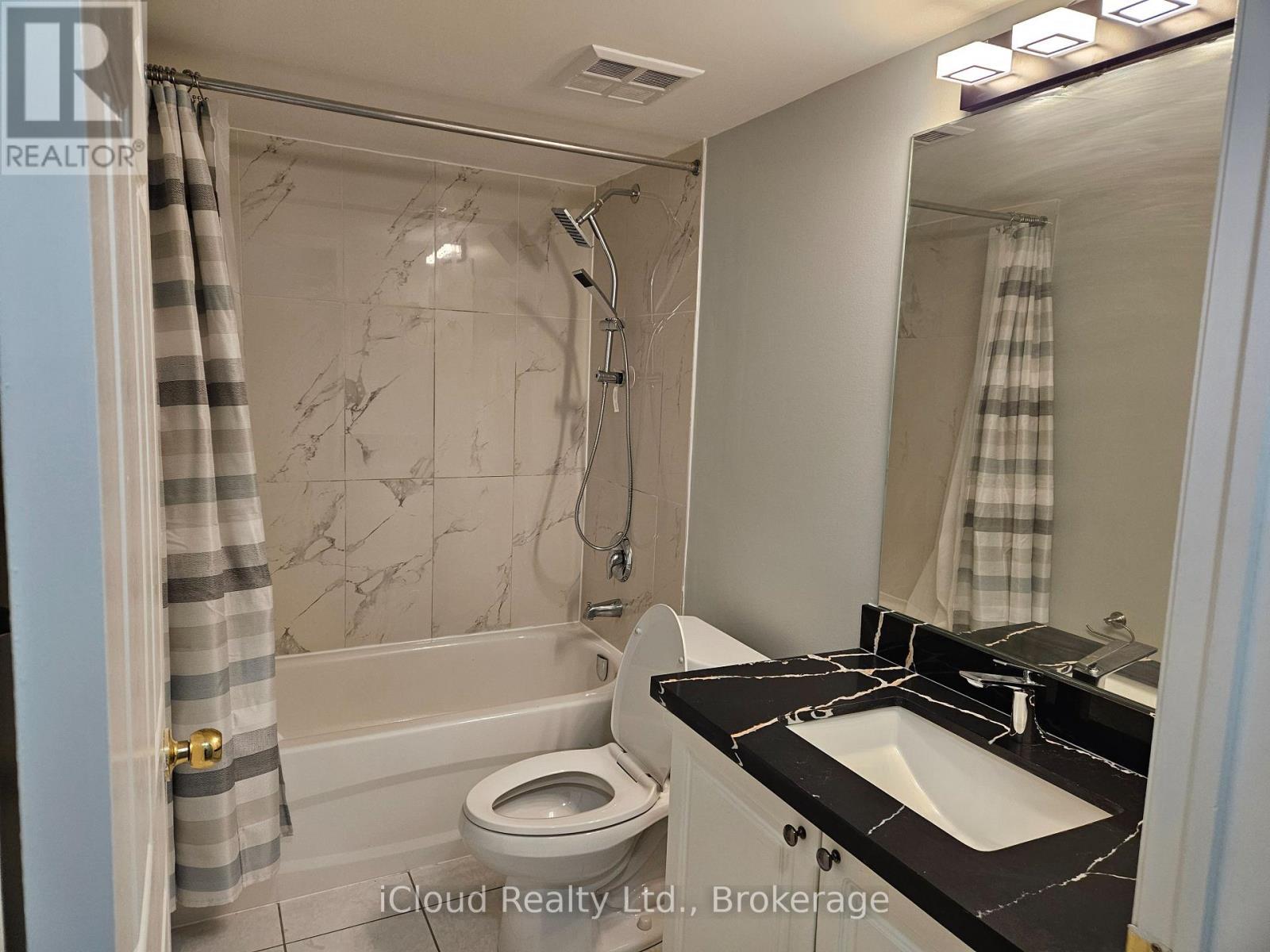 2nd BathRoom-2nd Floor - 11 - 285 Antibes Drive, Toronto, ON - Indoor Photo Showing Bathroom