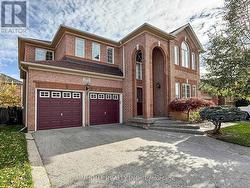 2051 ASHMORE DRIVE Oakville, ON L6M 4T1