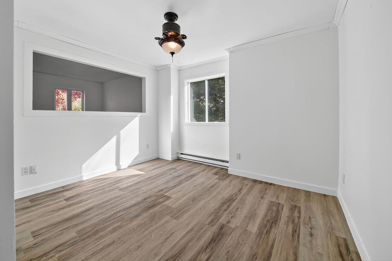 Primary bedroom - 210 Rue Du Boisé, Saint-Colomban, QC - Indoor Photo Showing Other Room
