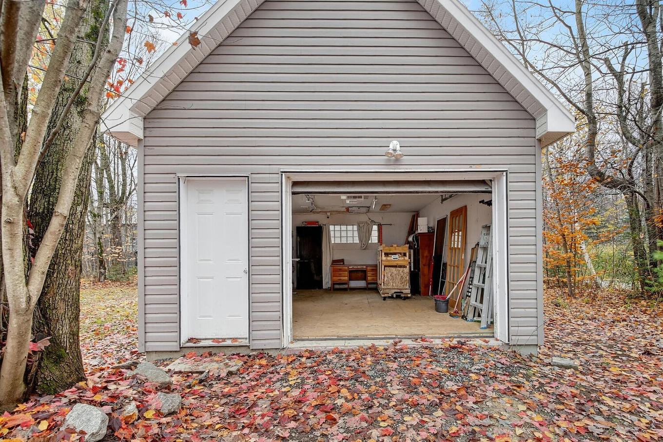 Garage - 210 Rue Du Boisé, Saint-Colomban, QC - Outdoor With Exterior