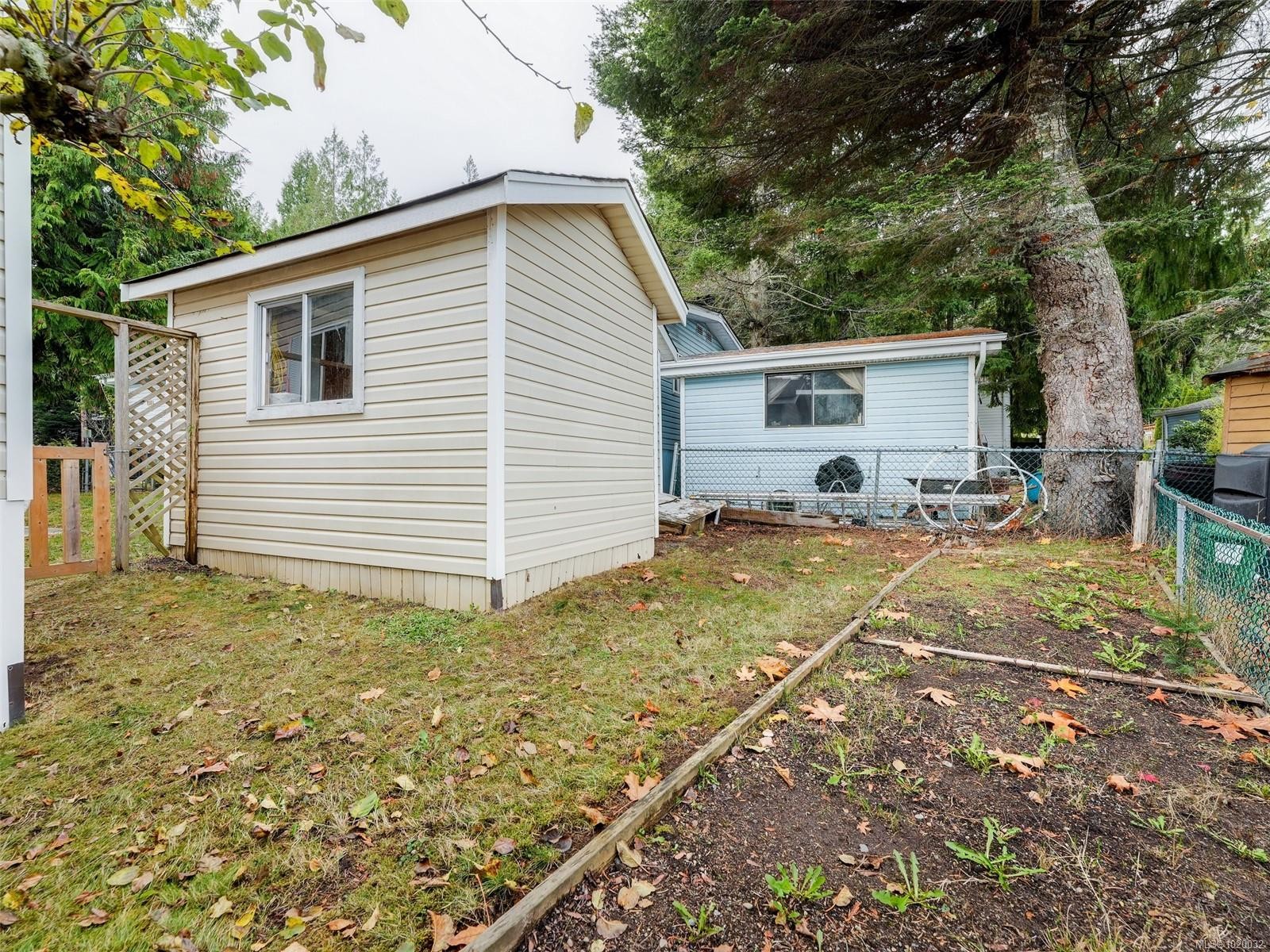 220-2779 Stautw Rd, Central Saanich, BC