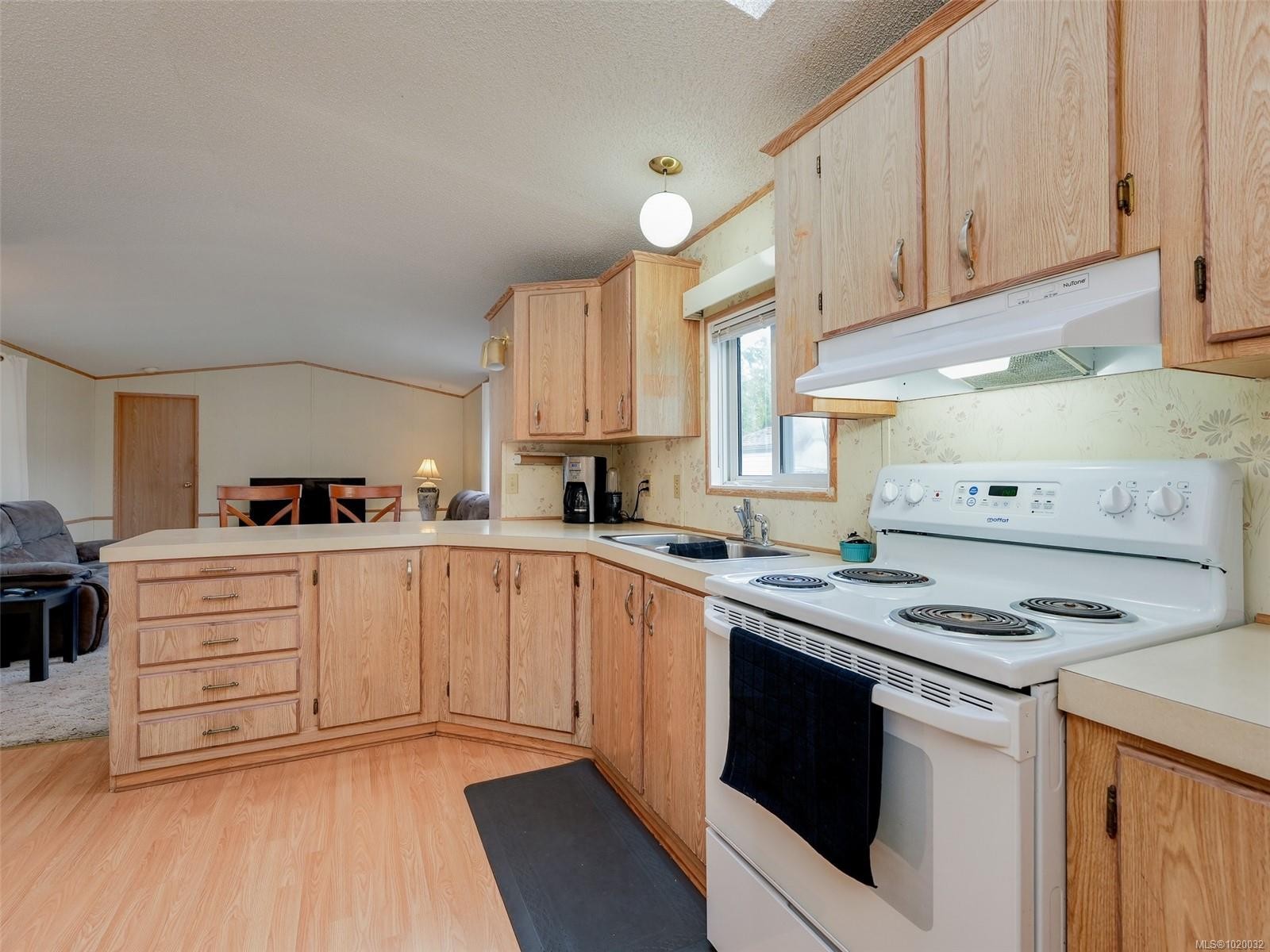 220-2779 Stautw Rd, Central Saanich, BC