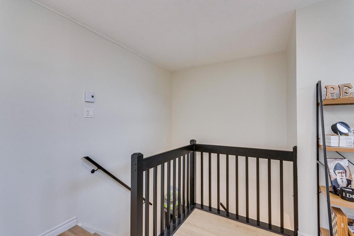 Escalier - 3-55 Rue De Sauternes, Gatineau (Gatineau), QC - Indoor Photo Showing Other Room