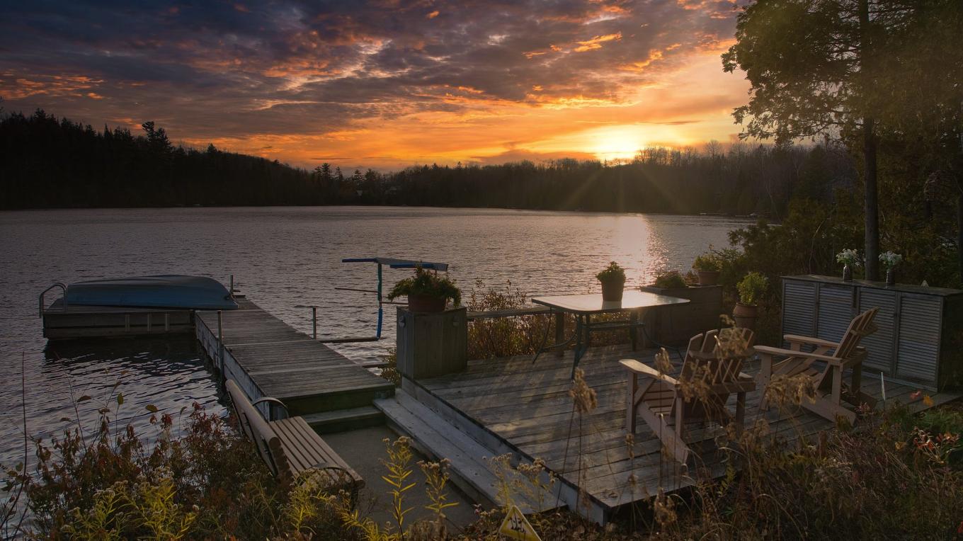 Bord de l'eau - 39 Rue Tracy, Saint-Hippolyte, QC - Outdoor With Body Of Water With View