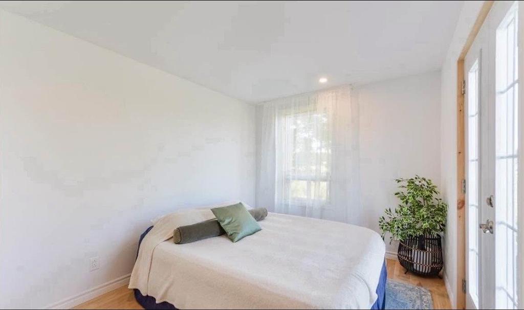 Bedroom - 10651 Rg St-Étienne, Mirabel, QC - Indoor Photo Showing Bedroom