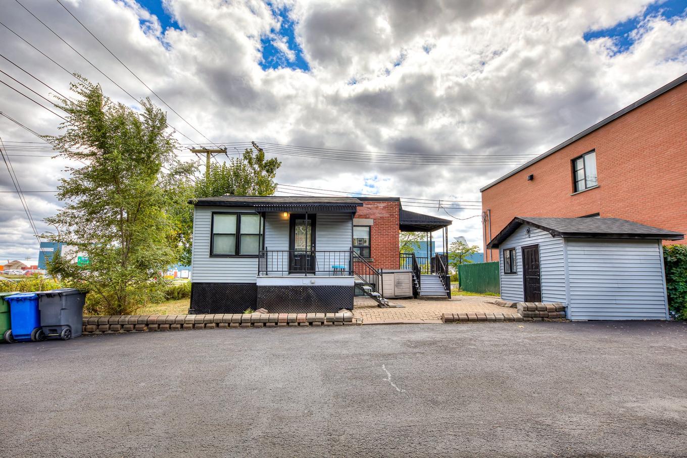 Face arrière - 2351 Rue Dickson, Montréal (Mercier/Hochelaga-Maisonneuve), QC - Outdoor